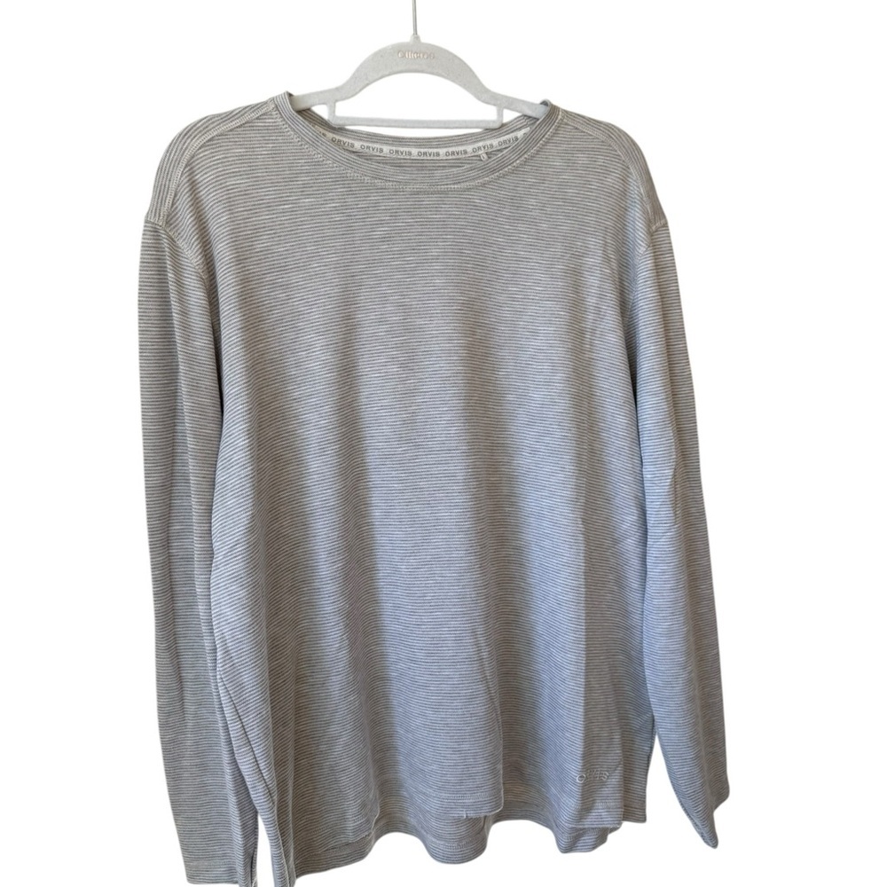 Orvis Men's Long-Sleeve Crewneck Shirt in Light Gray